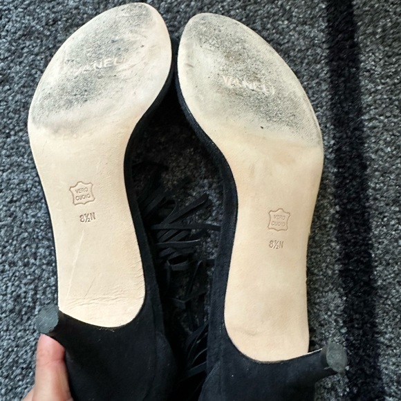 Vaneli Black Suede Fringe Sandals Kitten Heels Size 8.5 Narrow Ladies Shoes - Picture 8 of 12